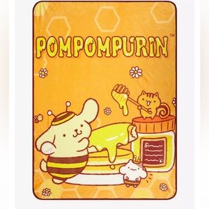 BRAND NEW POMPOMPURIN PLUSH THROW BLANKET SIZE 45” X 60” NWT!